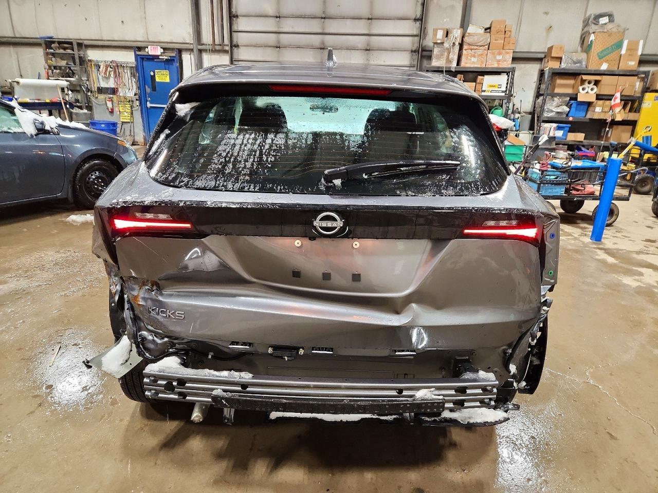 2025 NISSAN KICKS