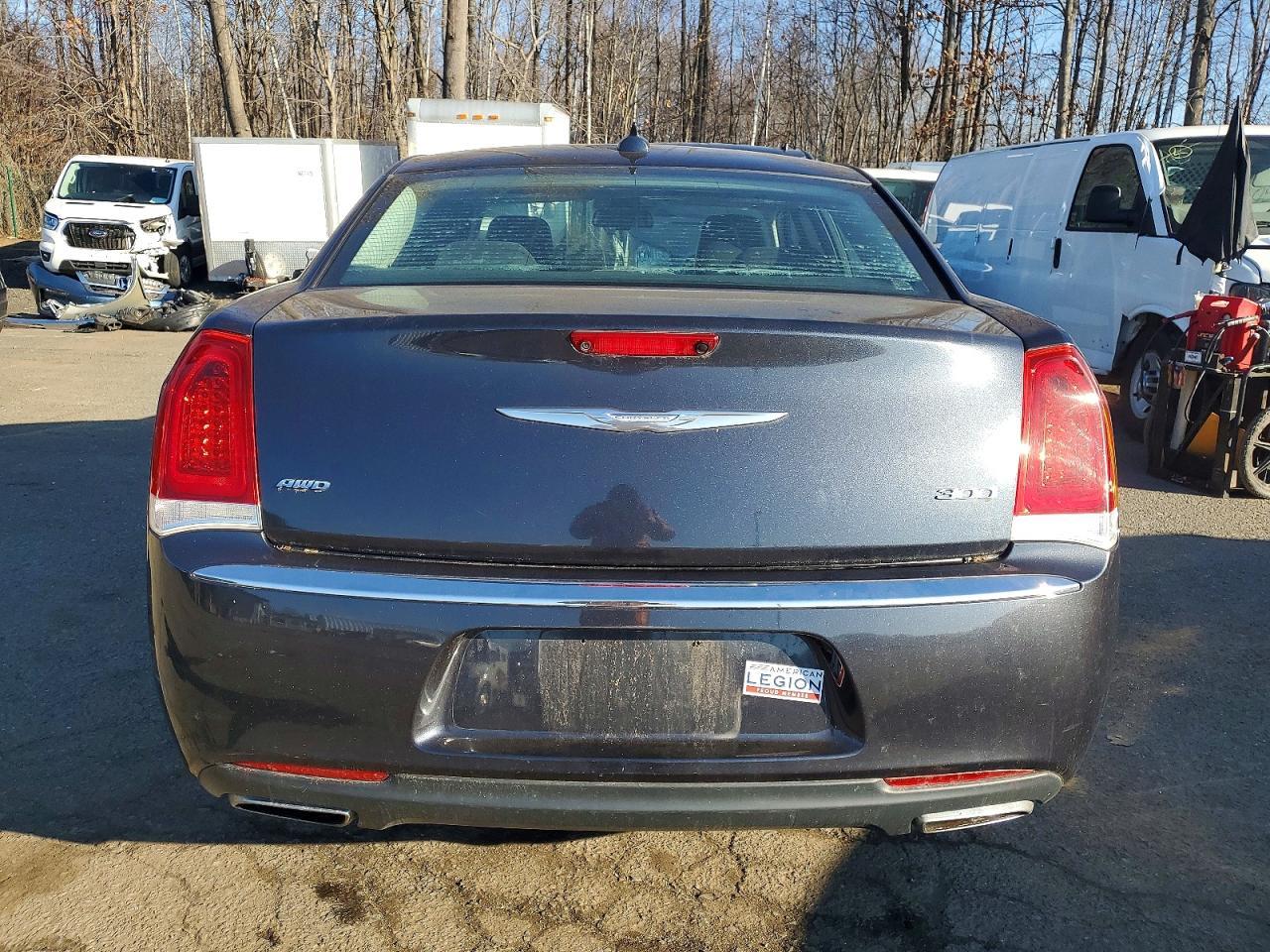 2015 CHRYSLER 300