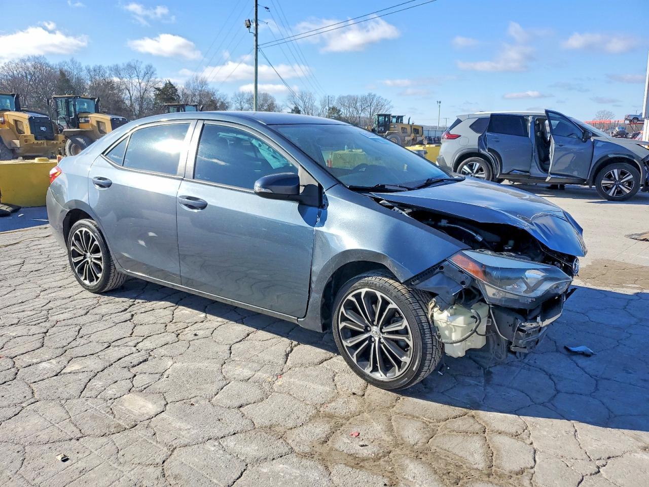 2015 TOYOTA COROLLA
