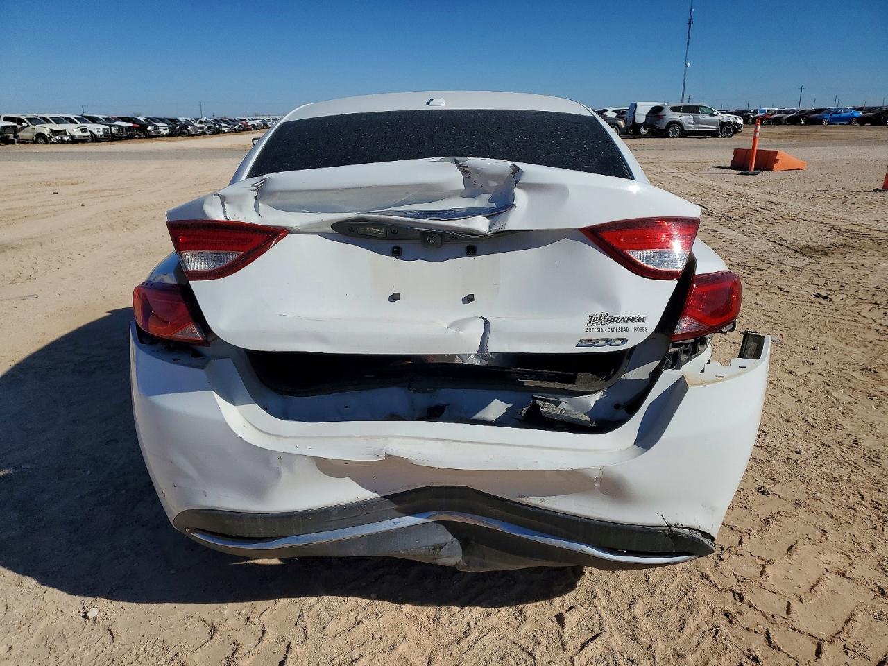 2016 CHRYSLER 200