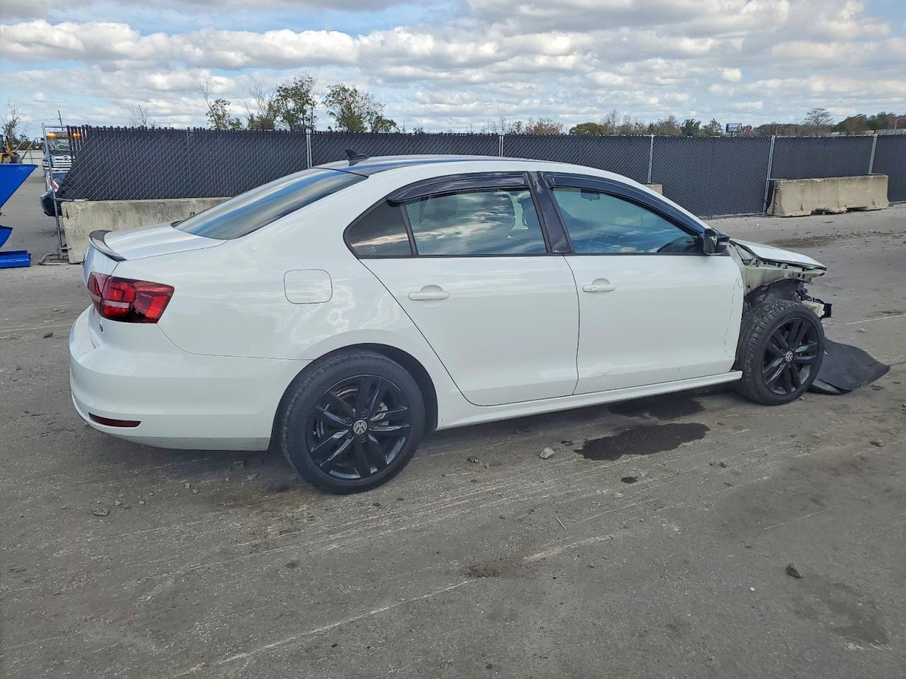 2018 VOLKSWAGEN JETTA