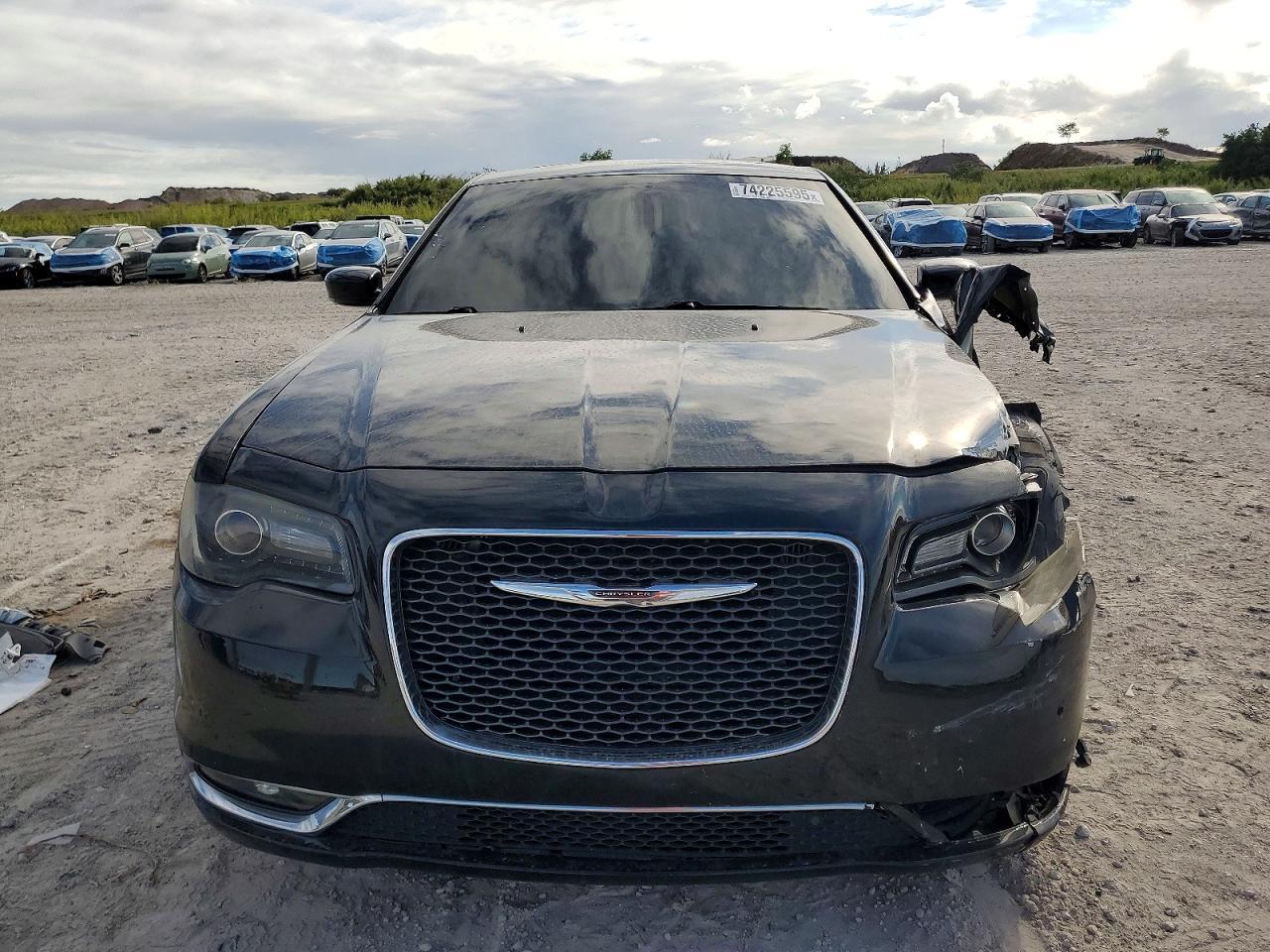 2015 CHRYSLER 300