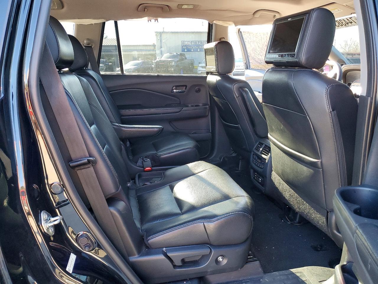 2016 HONDA PILOT
