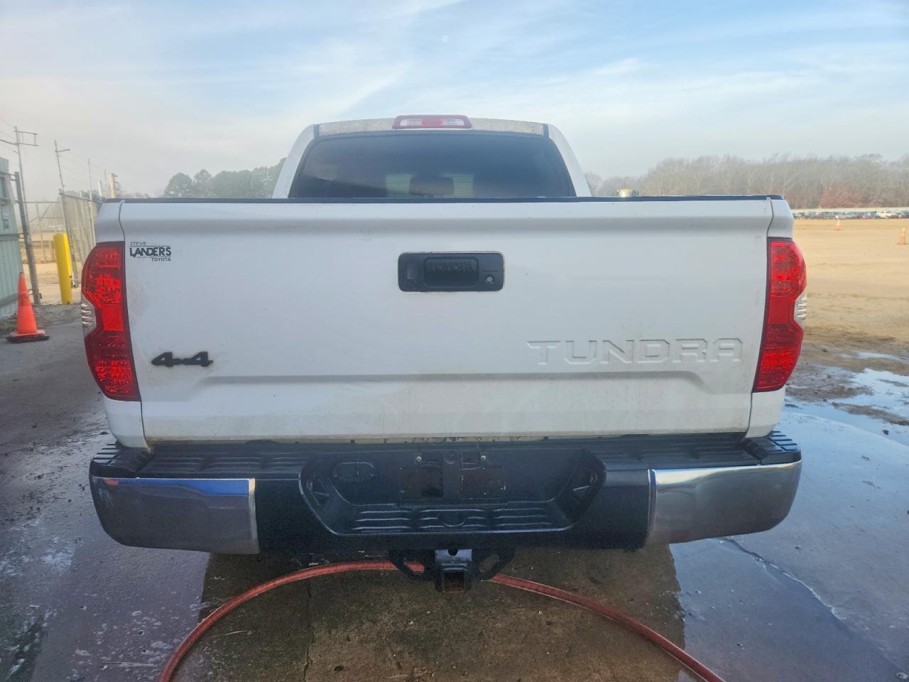 2017 TOYOTA TUNDRA