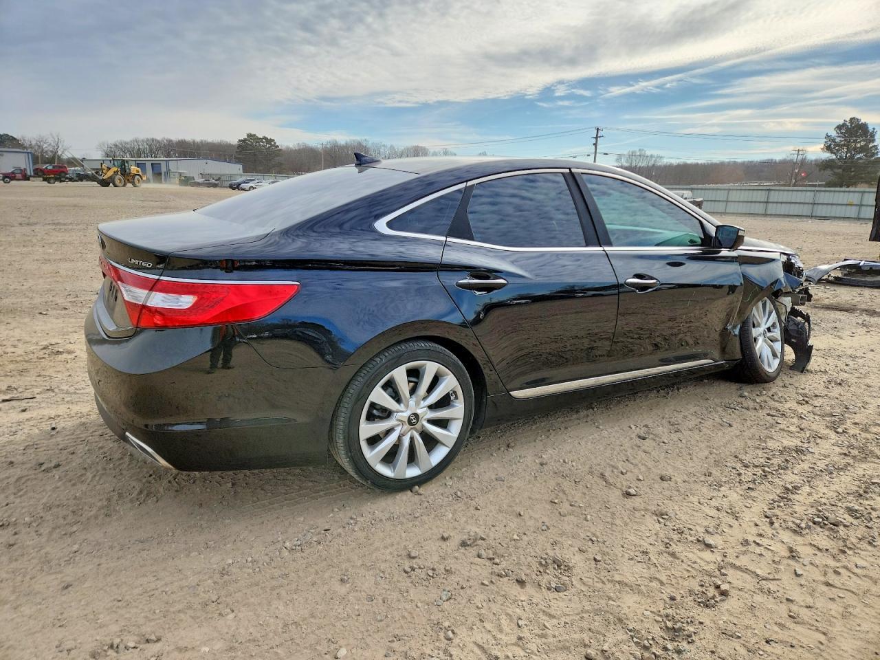 2017 HYUNDAI Azera