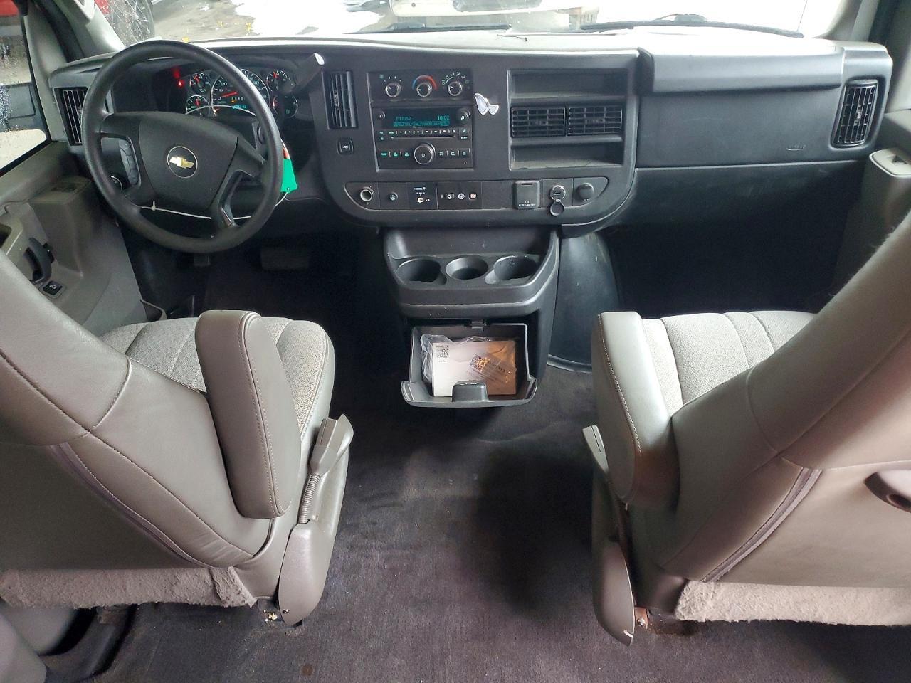 2016 CHEVROLET Express 3500