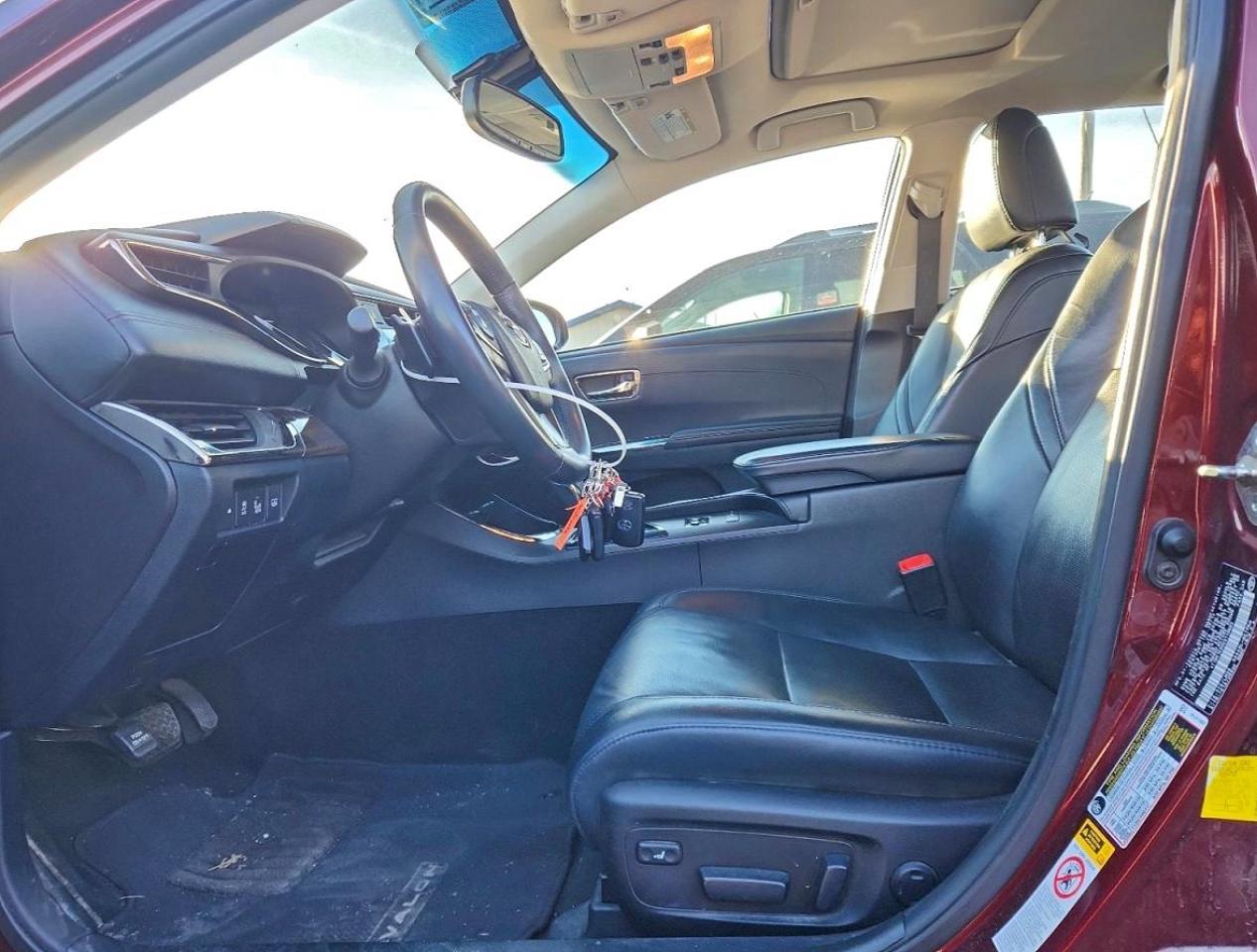 2014 TOYOTA Avalon