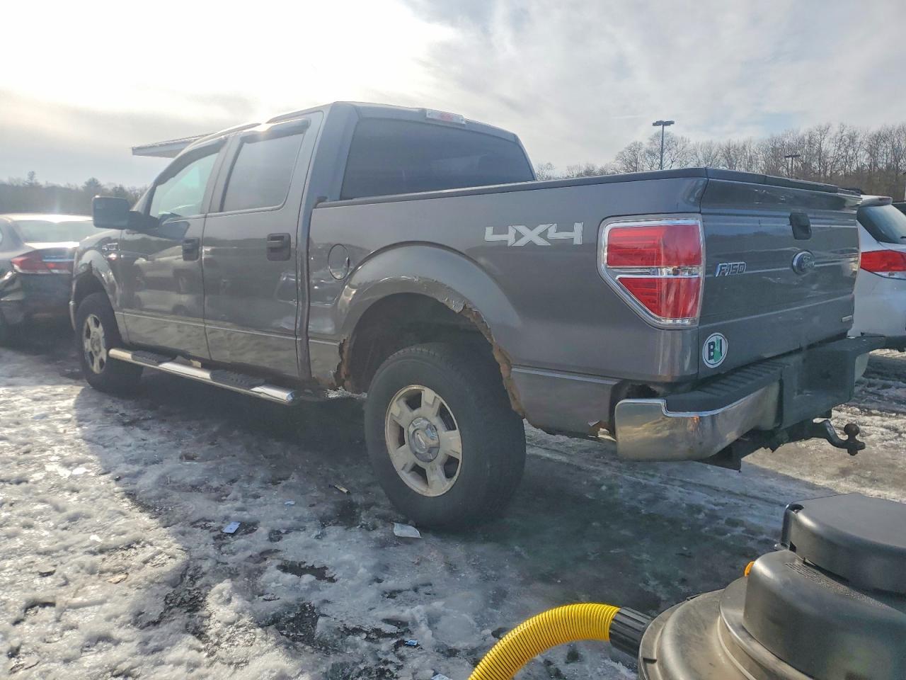 2013 FORD F-150