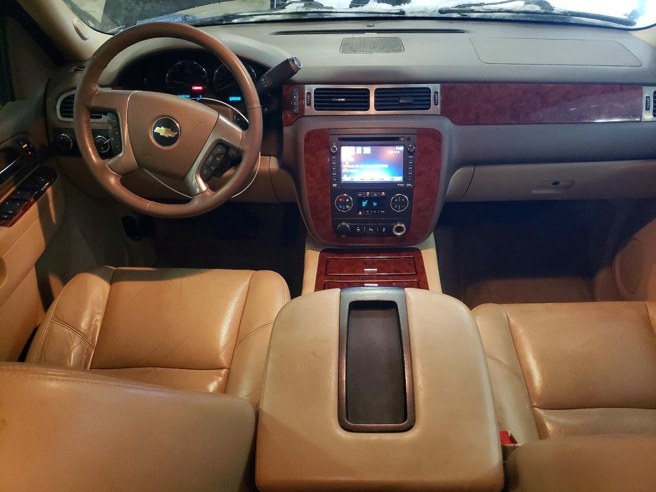 2014 CHEVROLET Suburban