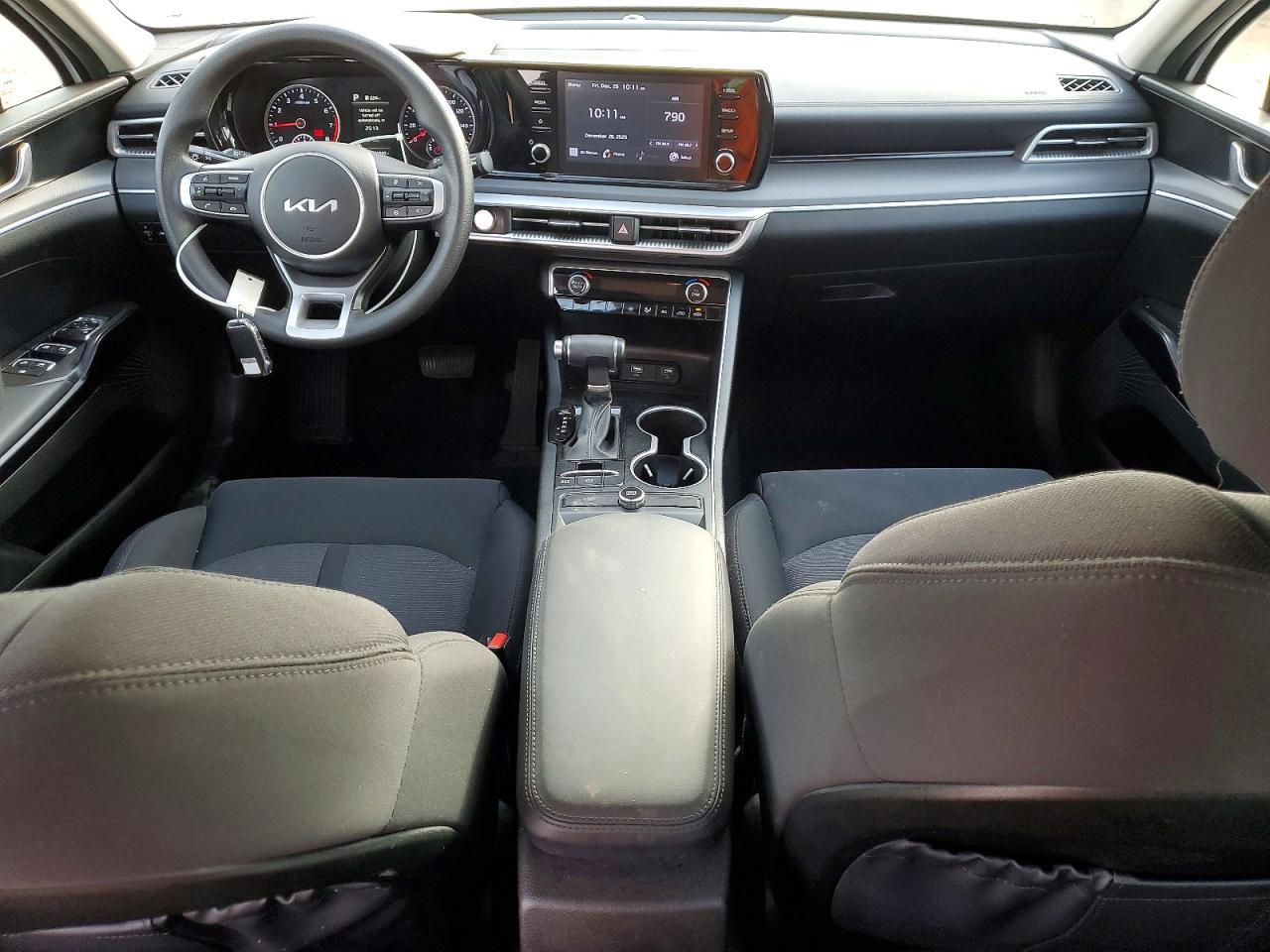 2023 KIA K5