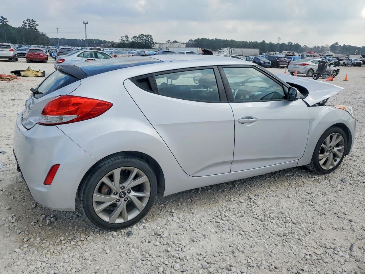 2016 HYUNDAI VELOSTER