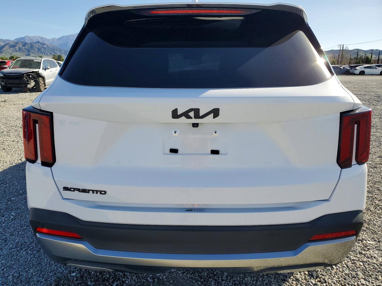 2024 KIA SORENTO