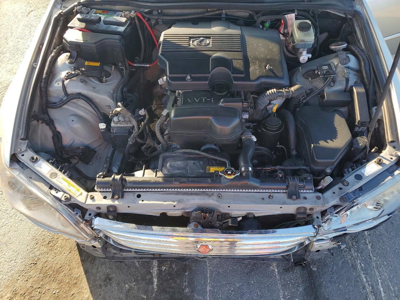 2002 LEXUS IS 300