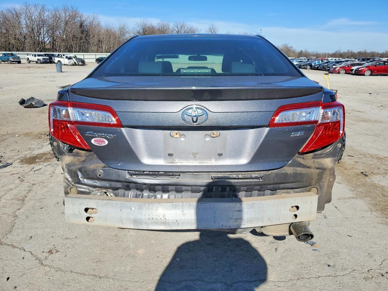 2014 TOYOTA CAMRY
