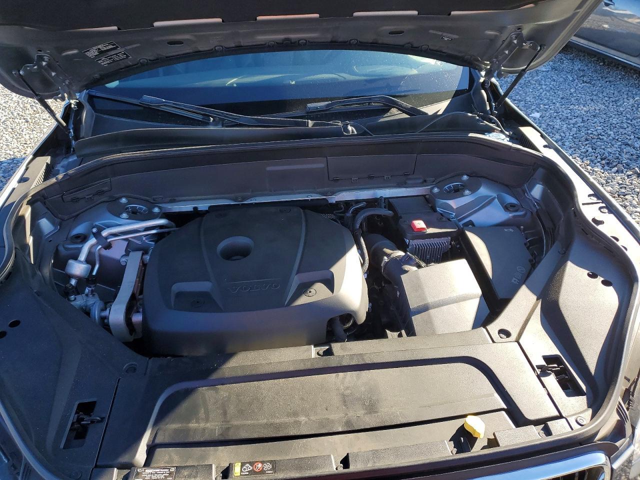 2019 VOLVO XC90