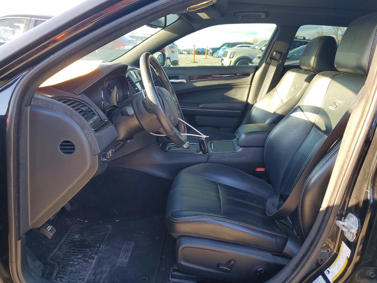 2016 CHRYSLER 300