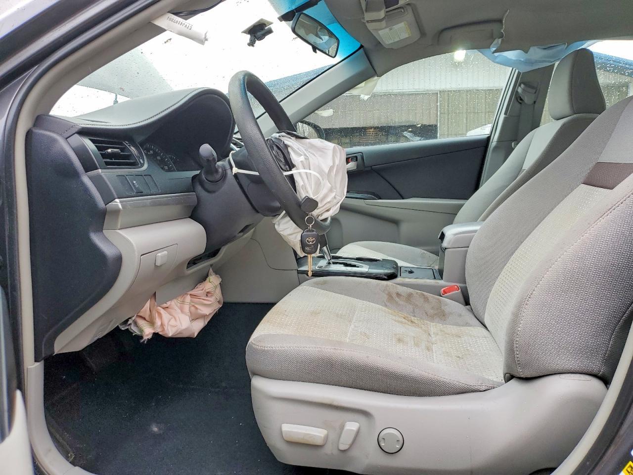 2014 TOYOTA CAMRY