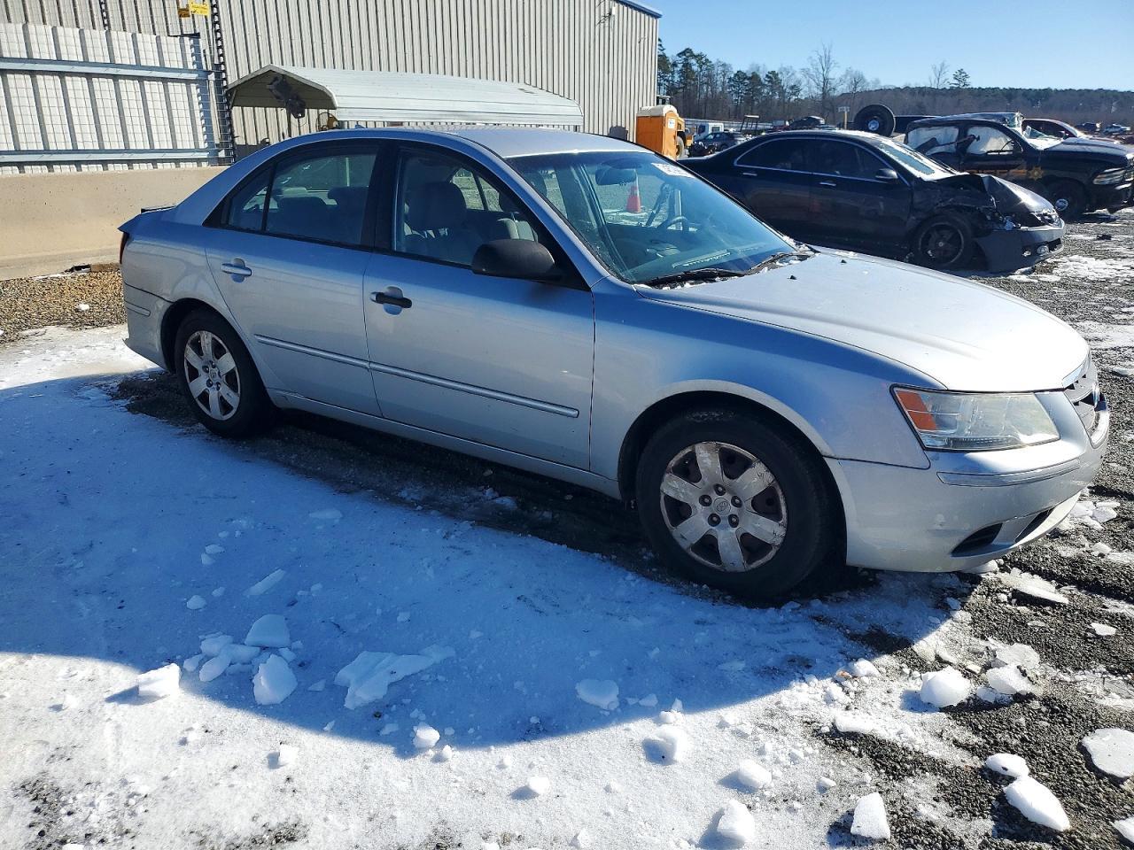 2010 HYUNDAI SONATA