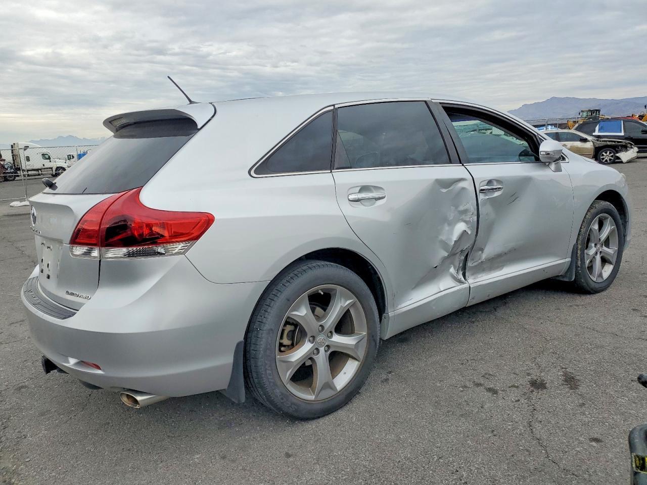 2013 TOYOTA VENZA