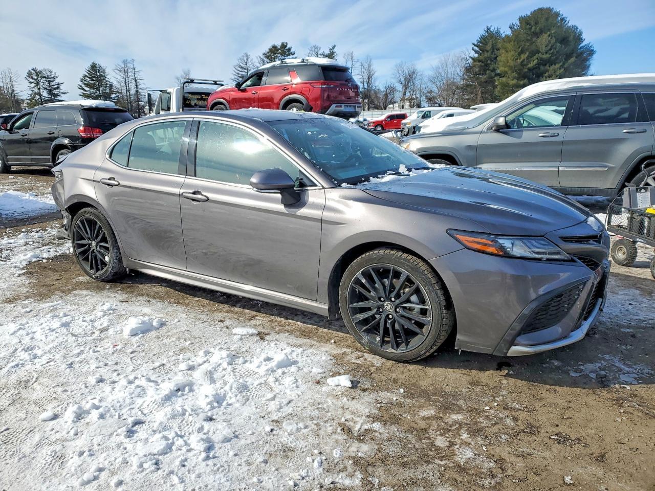 2023 TOYOTA CAMRY