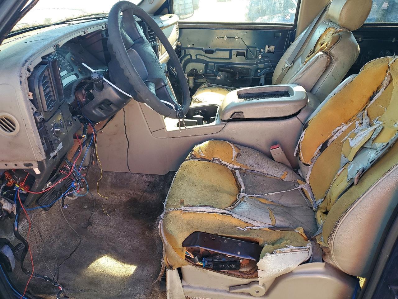 2003 CHEVROLET Tahoe