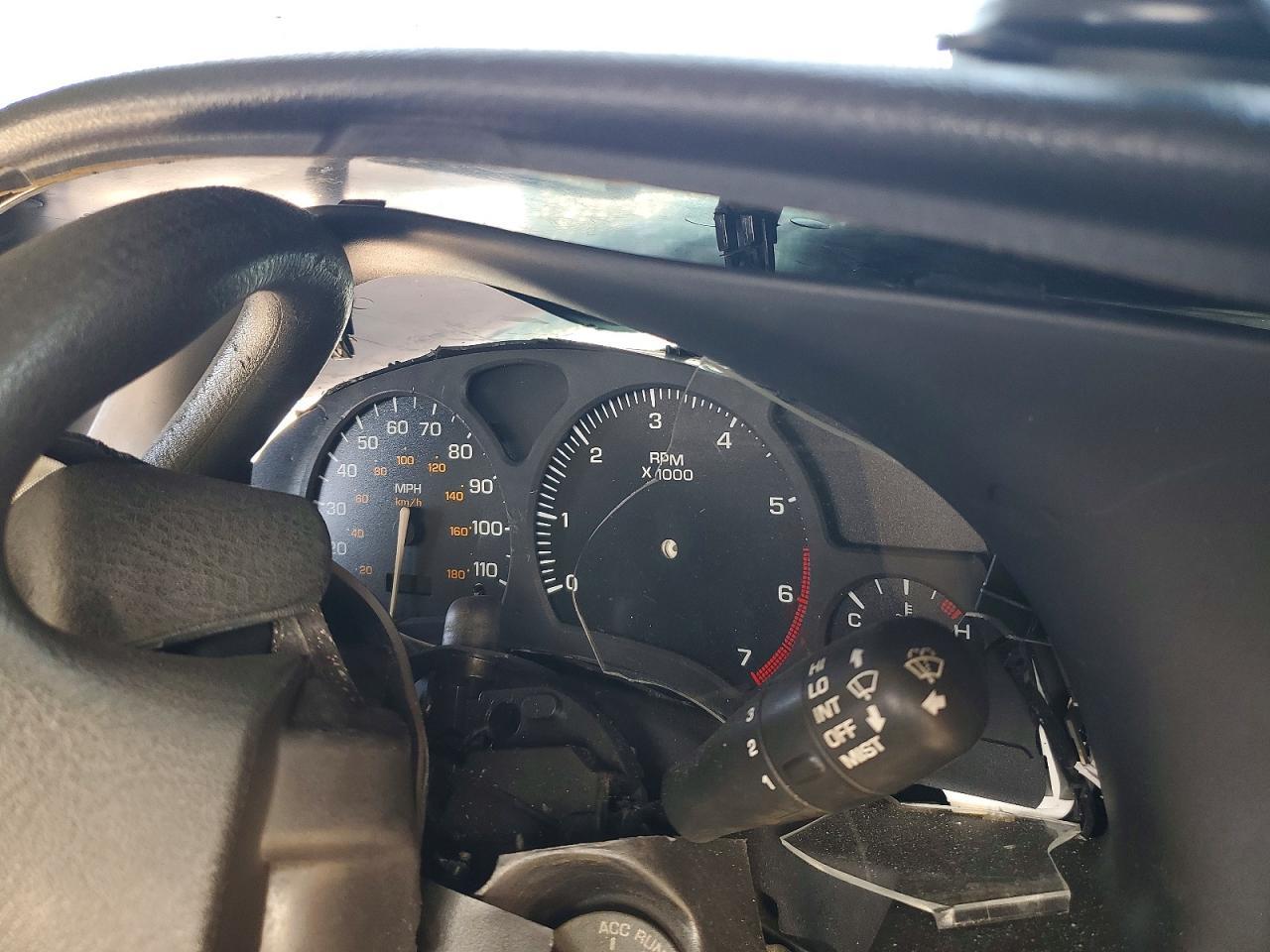 2000 SATURN Sl1