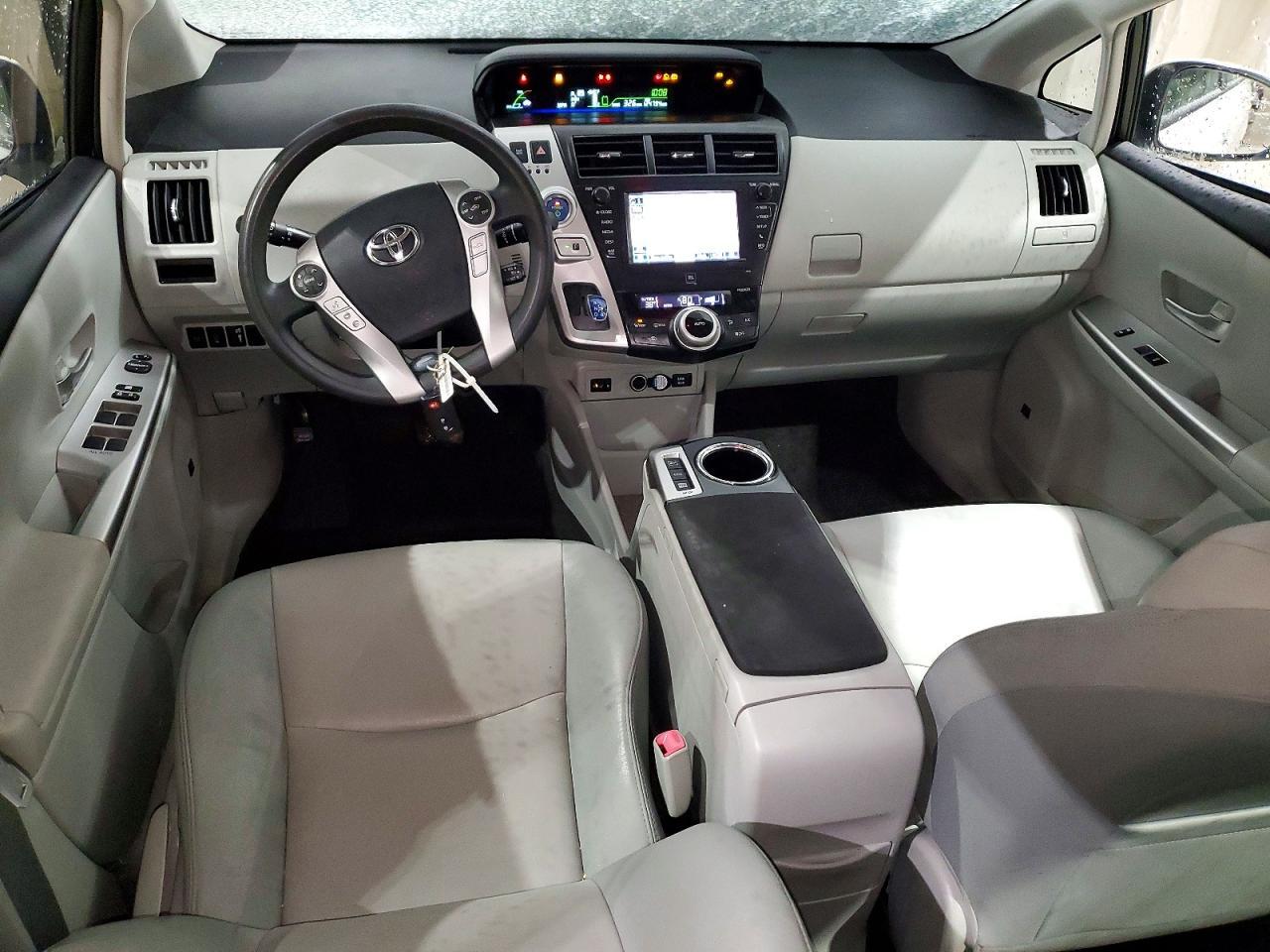 2012 TOYOTA PRIUS V