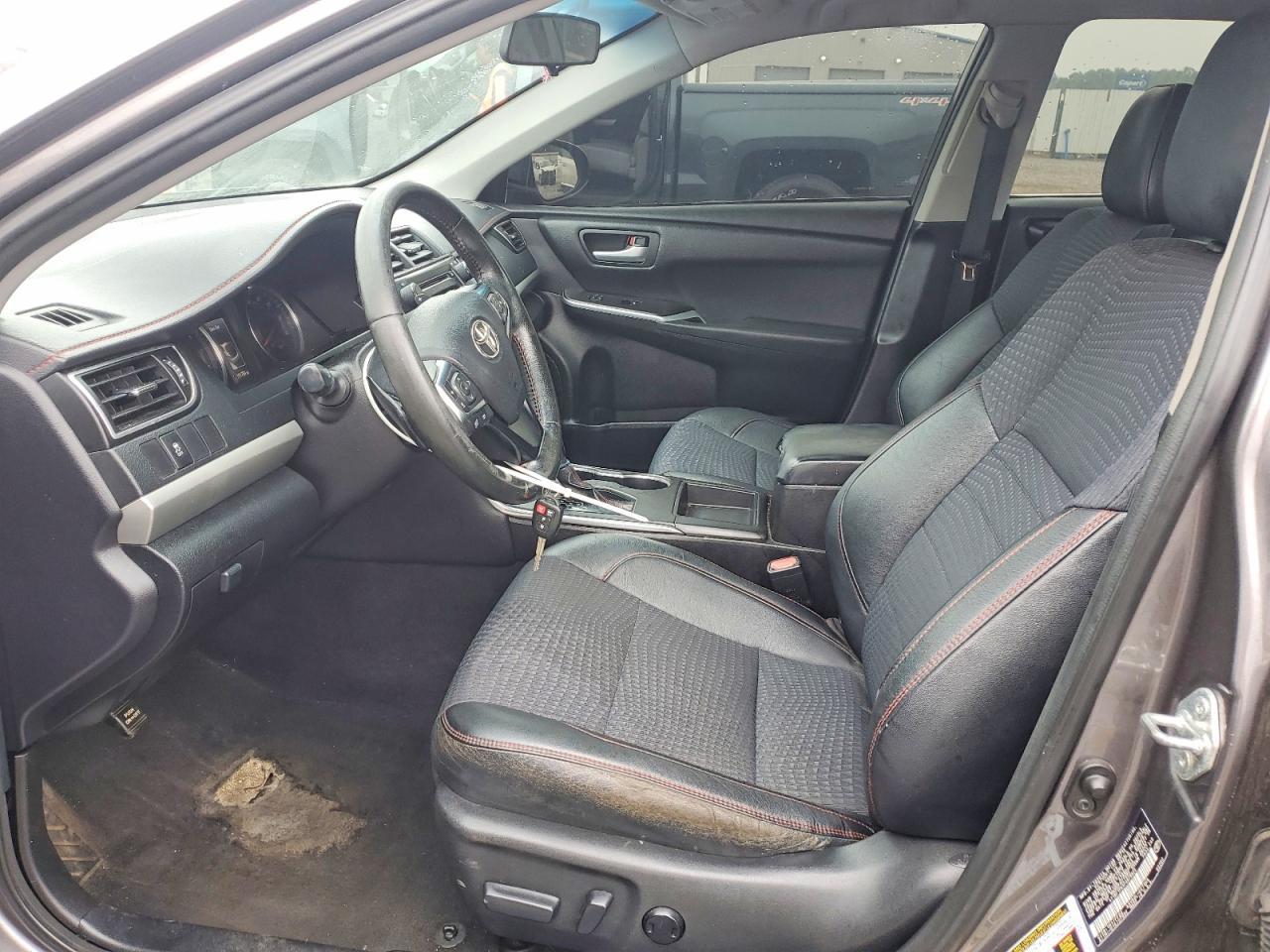 2015 TOYOTA CAMRY