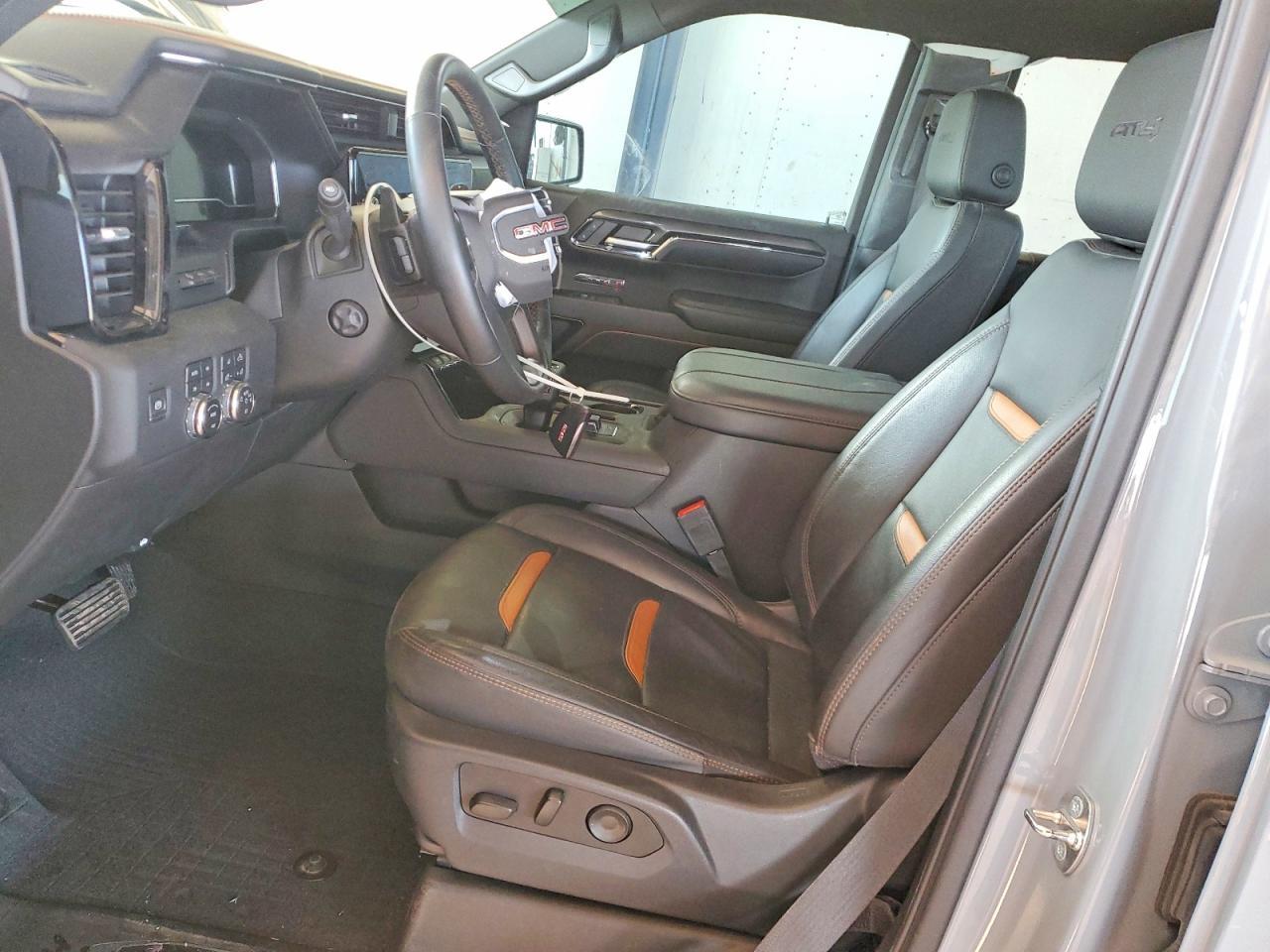 2024 GMC Sierra