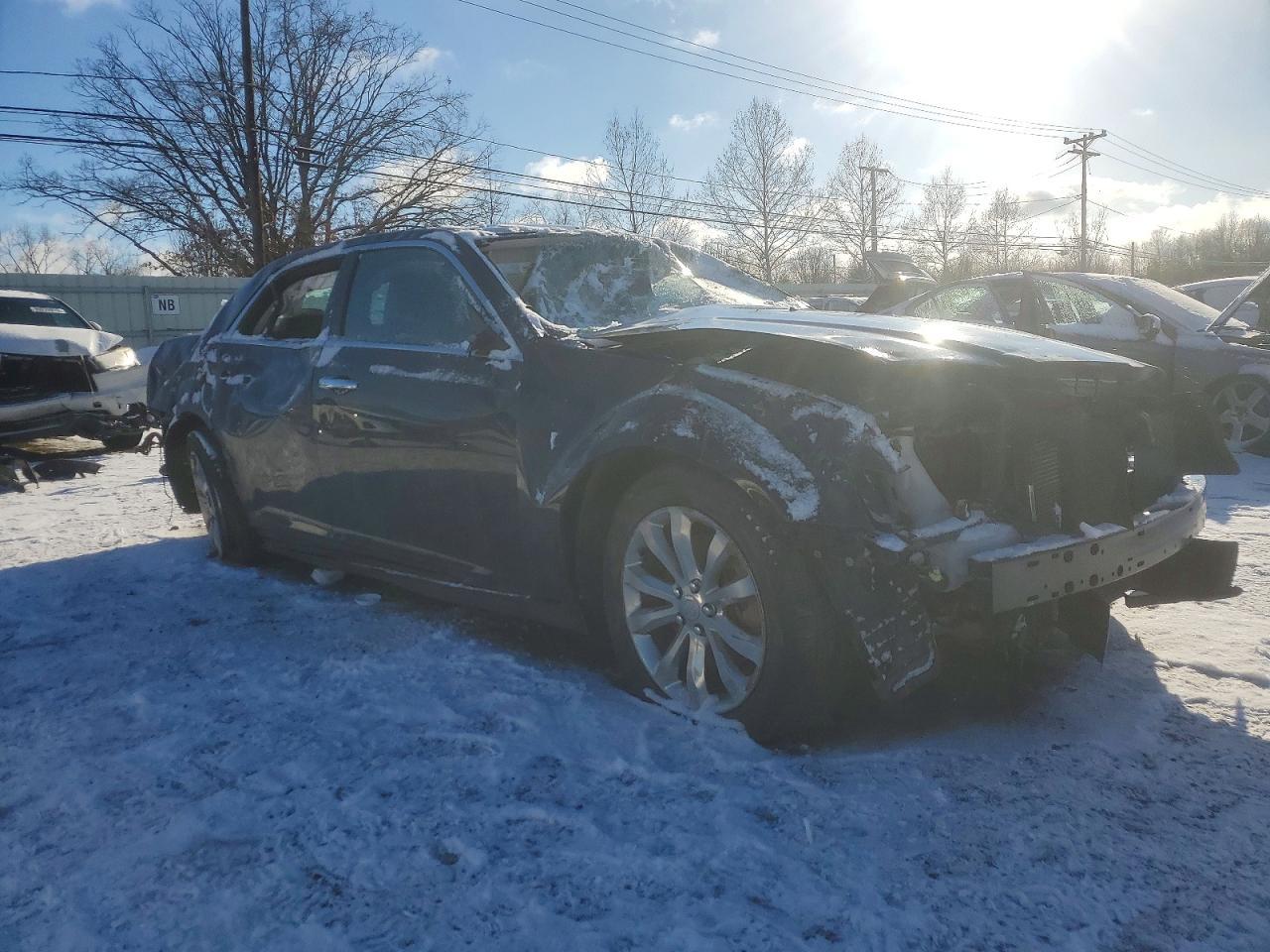 2019 CHRYSLER 300