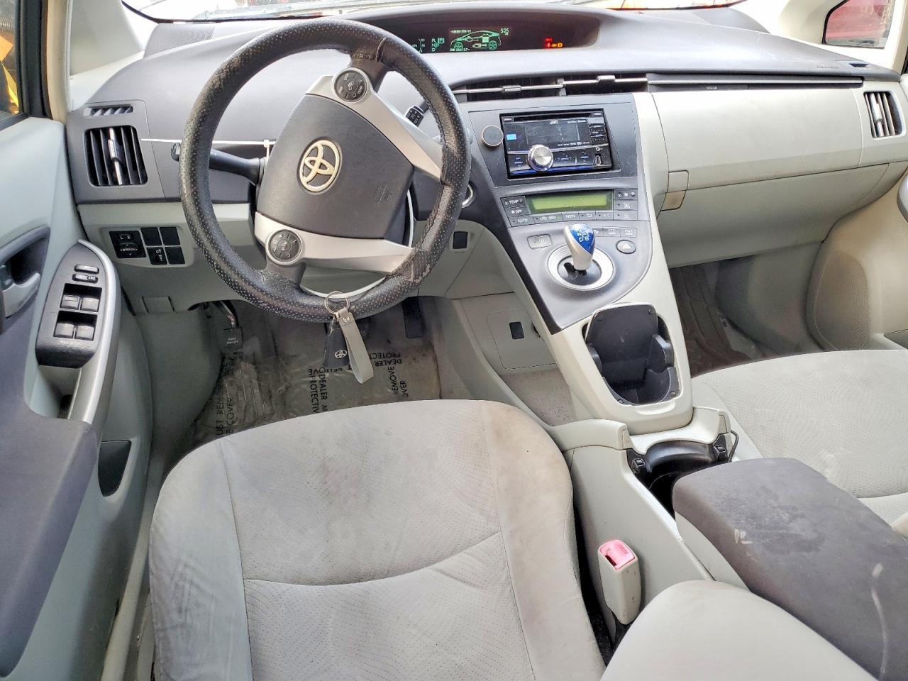 2011 TOYOTA PRIUS