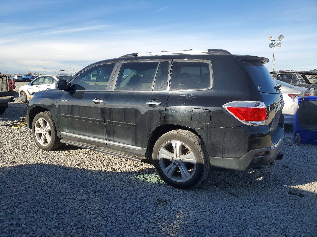 2013 TOYOTA HIGHLANDER