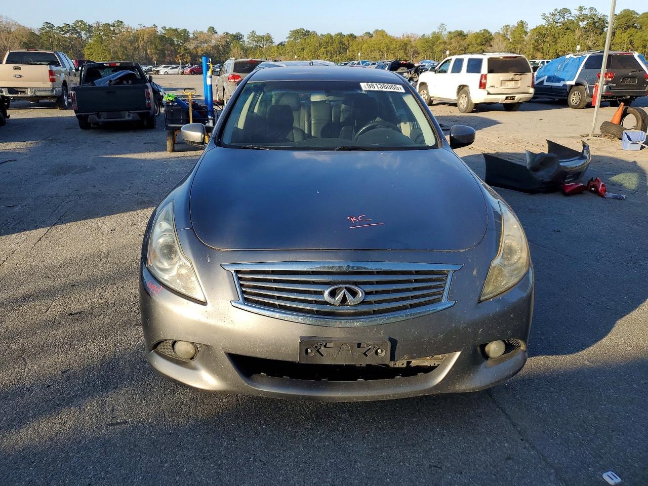 2011 INFINITI G25