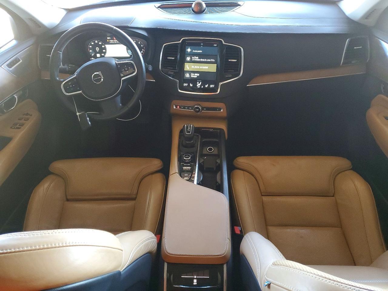 2016 VOLVO XC90