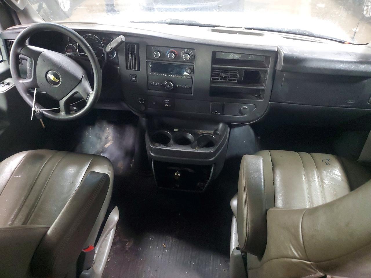 2017 CHEVROLET EXPRESS 2500