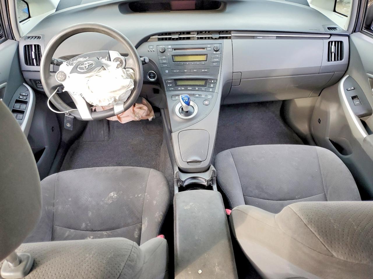 2011 TOYOTA PRIUS