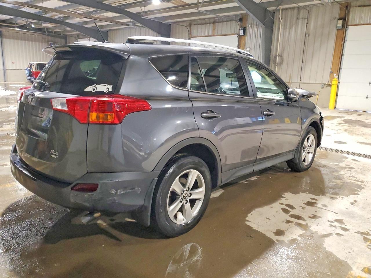 2015 TOYOTA RAV4