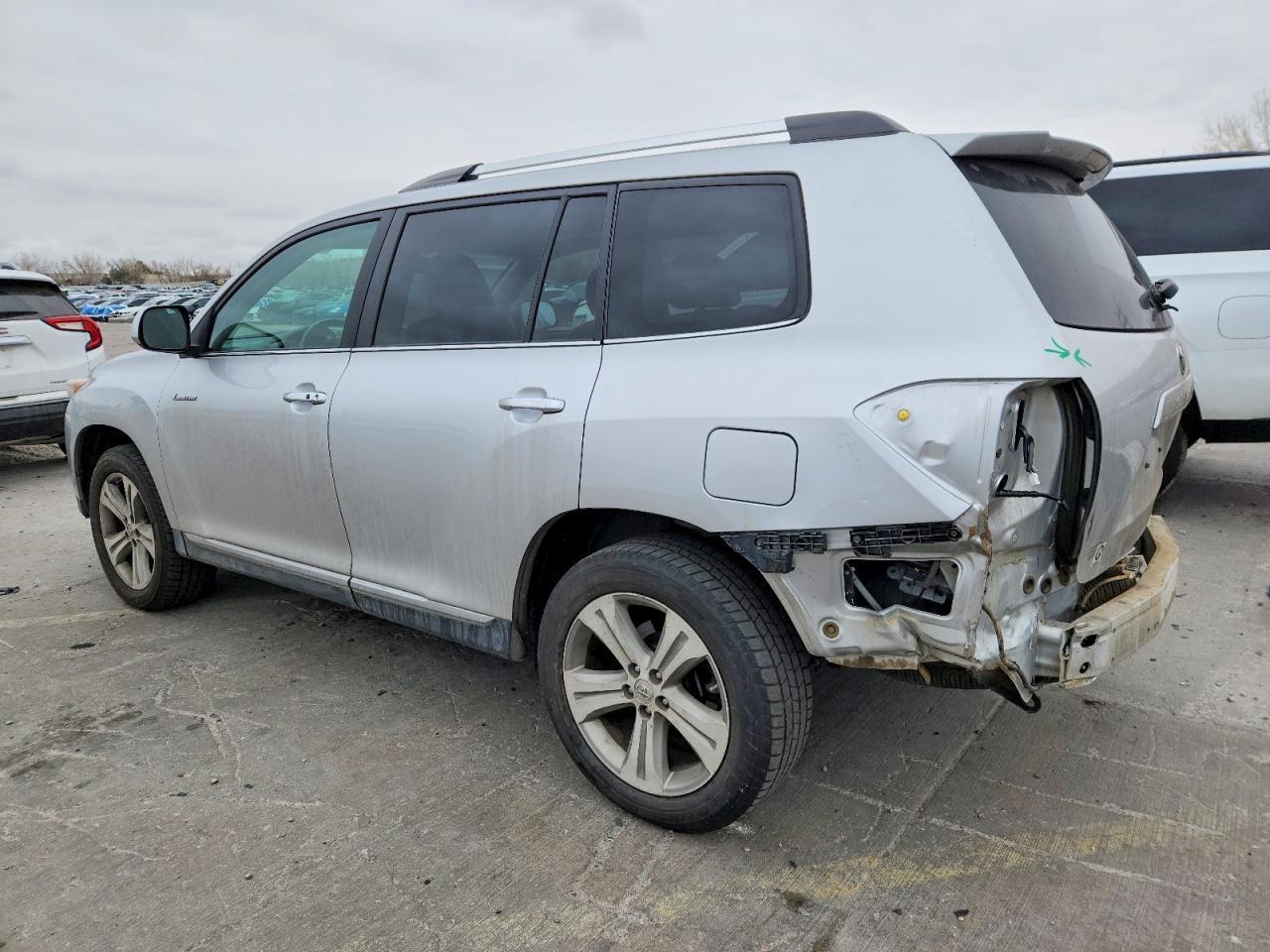 2013 TOYOTA HIGHLANDER