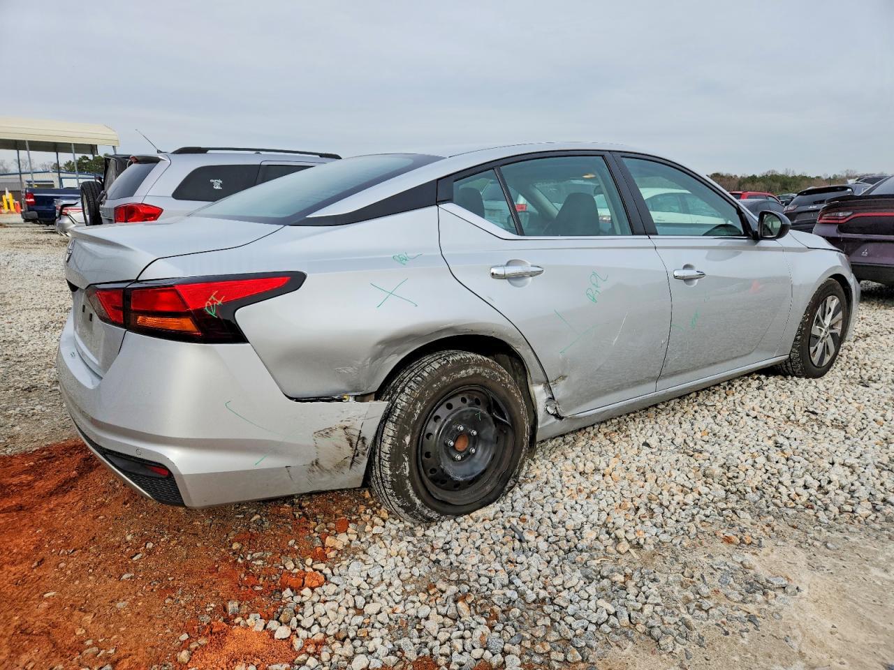 2024 NISSAN ALTIMA