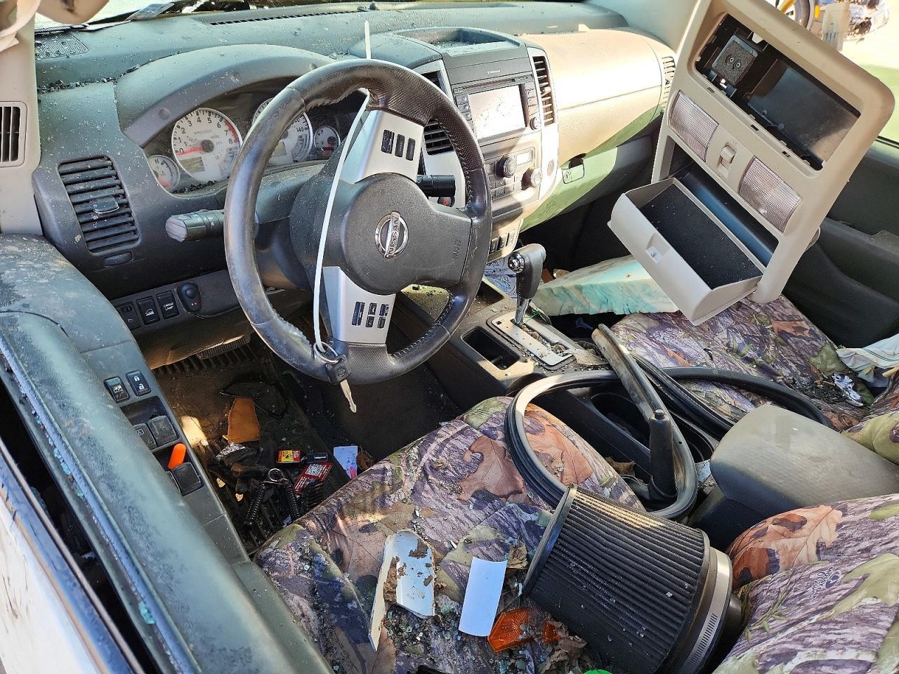 2017 NISSAN Frontier