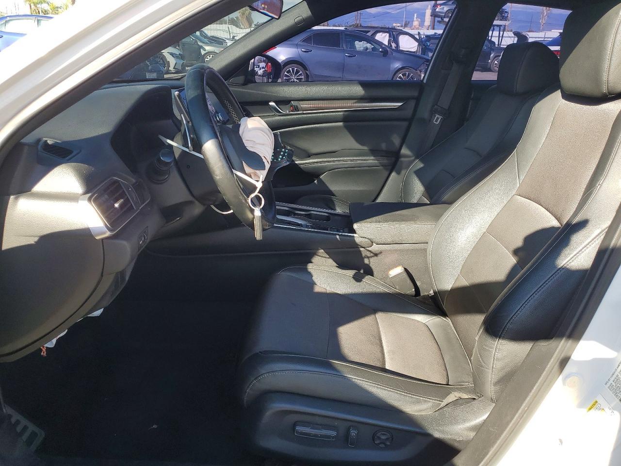 2019 HONDA ACCORD