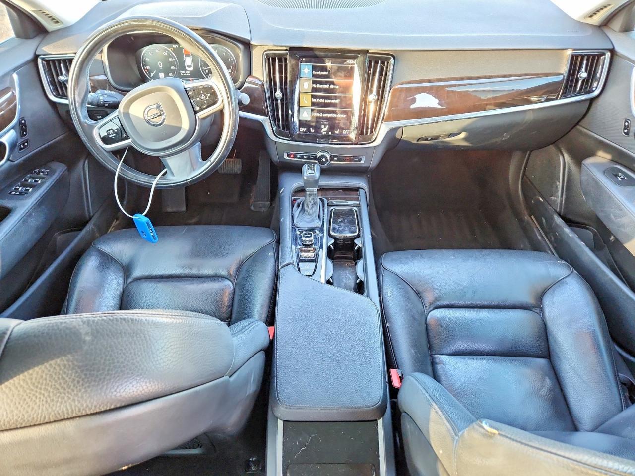 2018 VOLVO S90