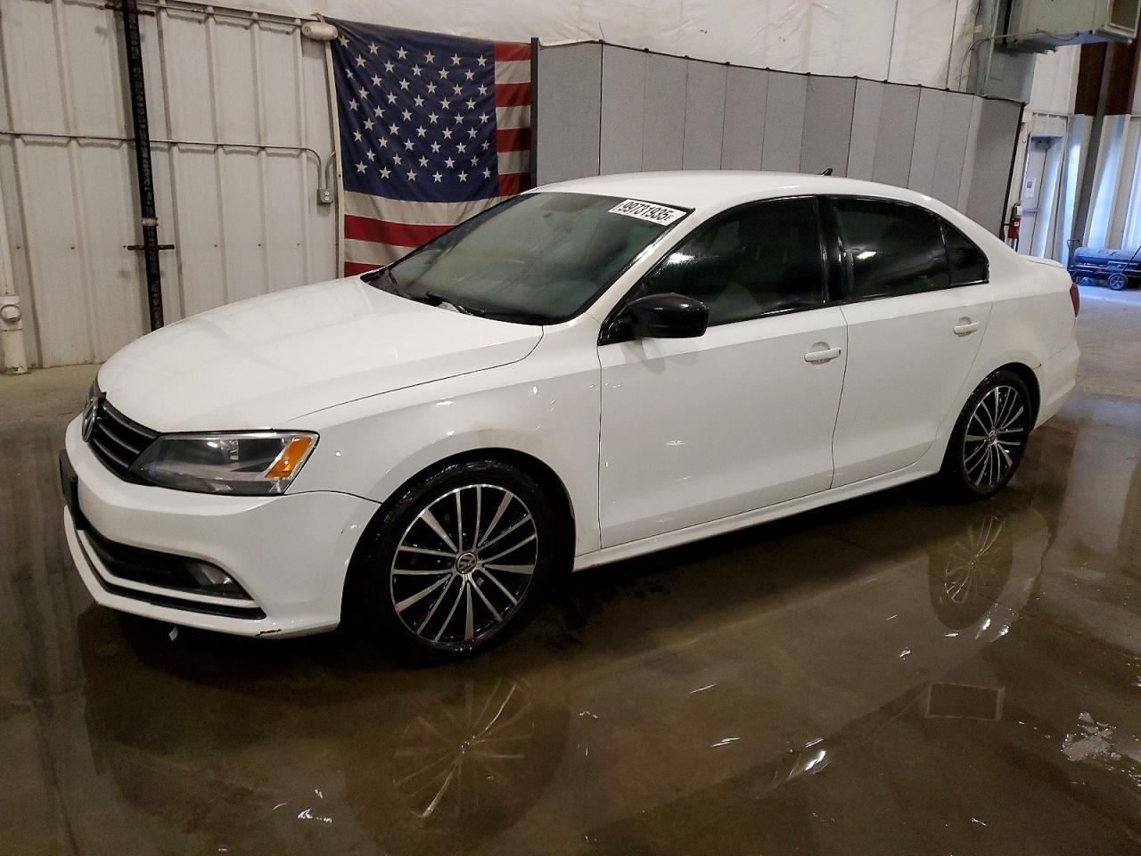 2016 VOLKSWAGEN JETTA