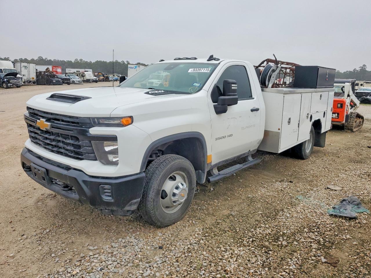 2024 CHEVROLET Silverado