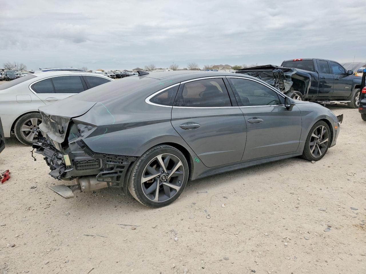 2022 HYUNDAI SONATA