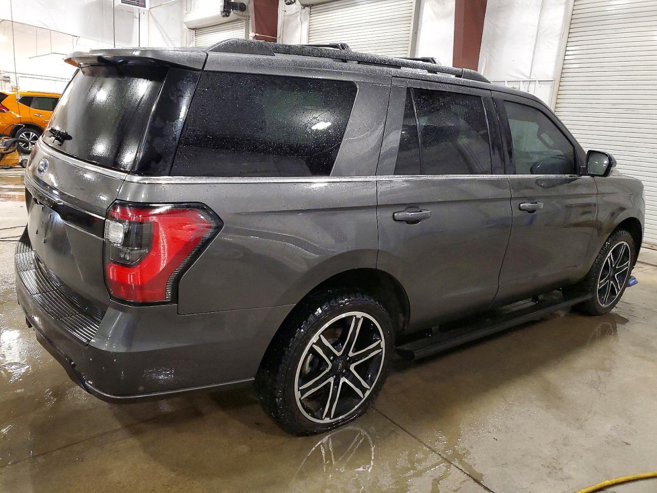 2021 FORD Expedition