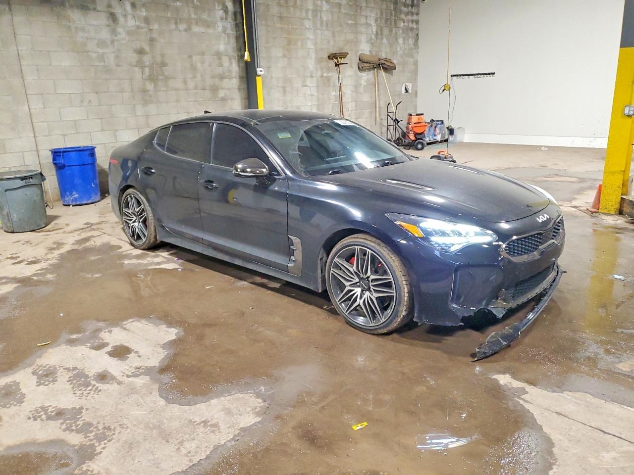 2022 KIA Stinger