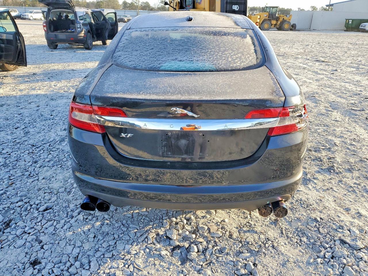 2011 JAGUAR XF