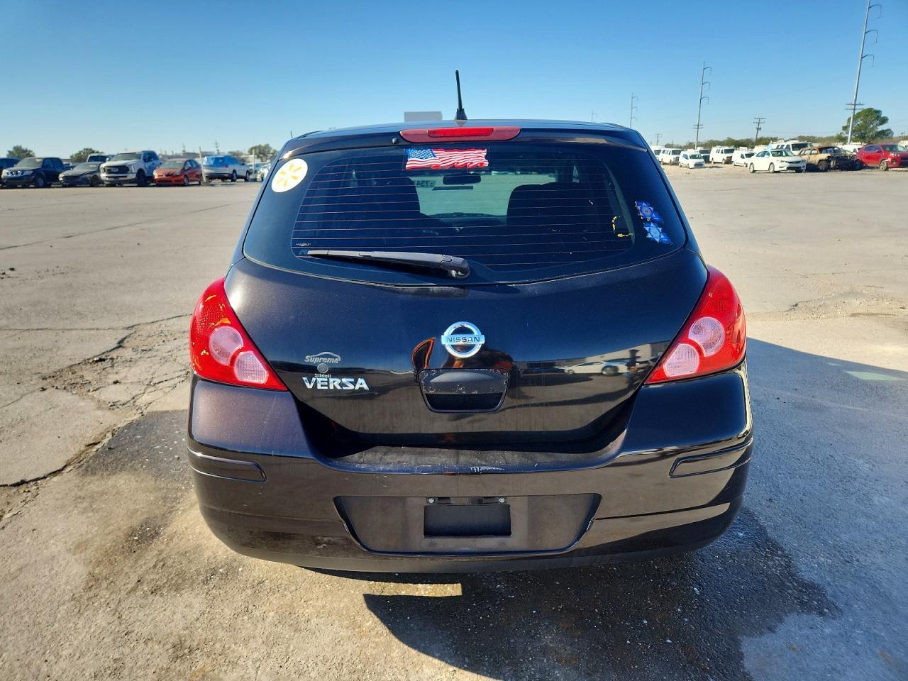 2011 NISSAN VERSA