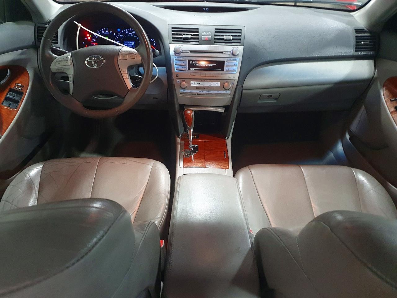 2011 TOYOTA CAMRY